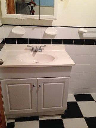 4th image of 731 E 88th St