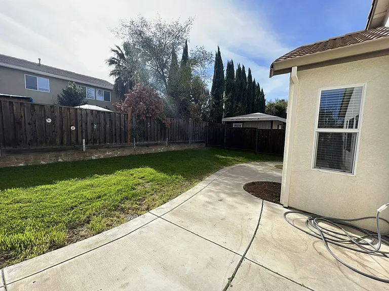 1506 Azalea Dr — Photo 46
