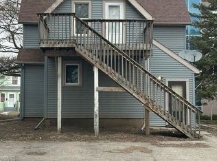 104 7th St NW, Rochester, MN 55901