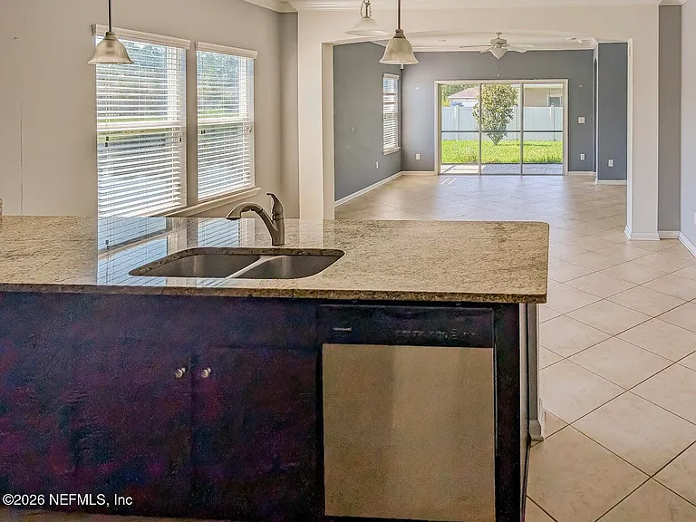 10104 Bedford Lakes Ct — Photo 4