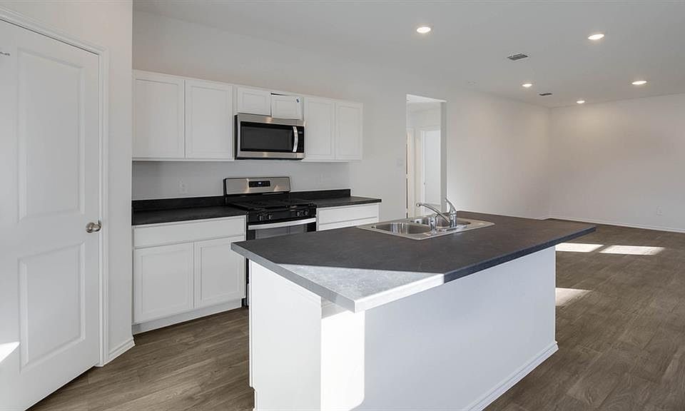 172 Ehrlich St, Uhland, TX 78640 Zillow