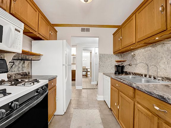 2nd image of 16A Kingery Quarter APT 104