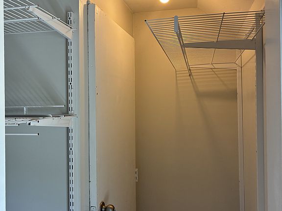 5th image of 111 High St #2