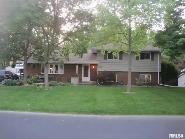 4408 N Rosemead Dr, Peoria, IL 61614