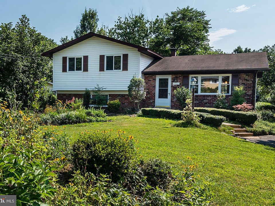 1st image of 7807 College Ln