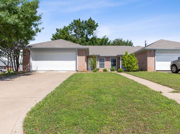 1502 Sharron Ct