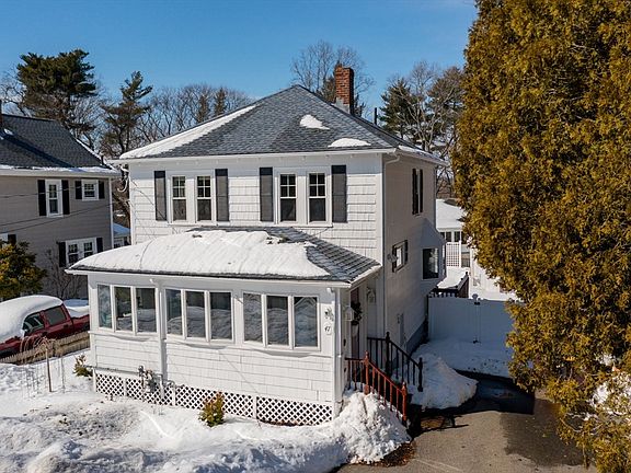 3rd image of 47 Academy Ave