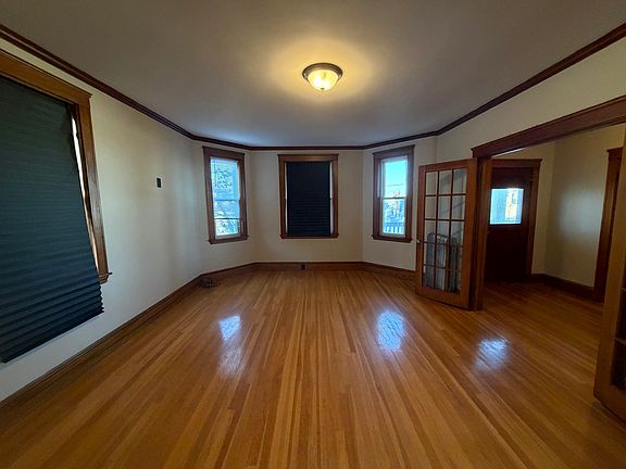 2nd image of 26 Heath St #3