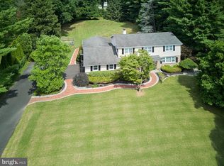 92 Woodview Dr, Doylestown, PA