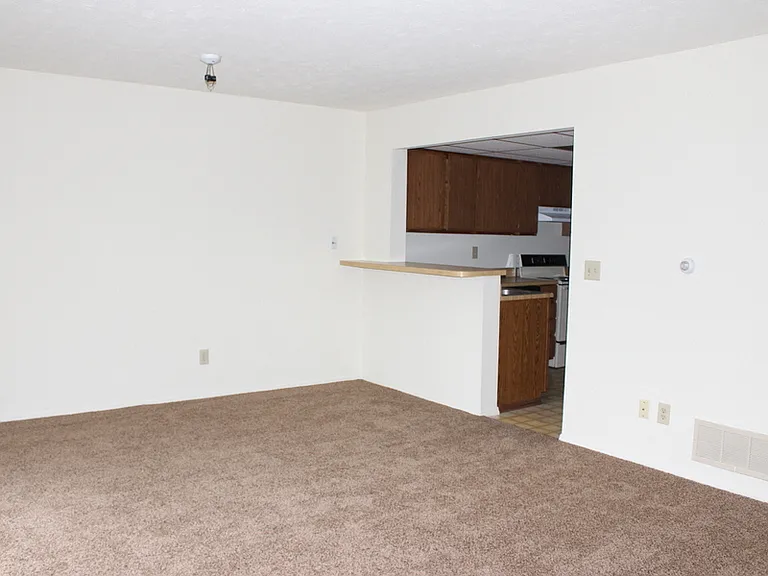 6532 Rolling Glen Dr — Photo 6