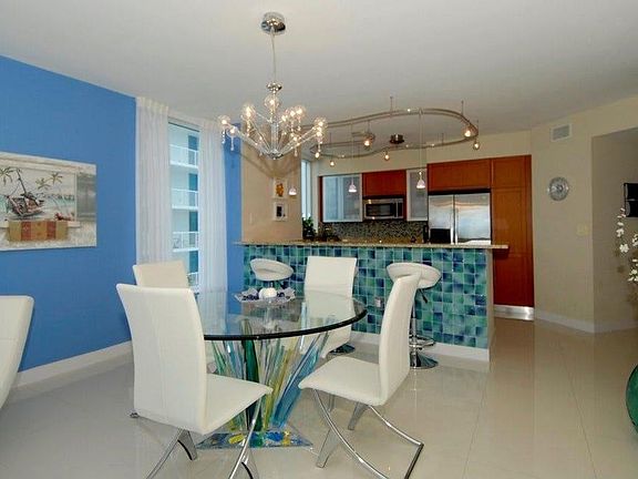 3rd image of 2821 Ocean Blvd #401S