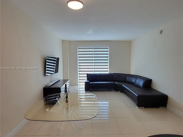 7290 SW 90th St #403 — Photo 7
