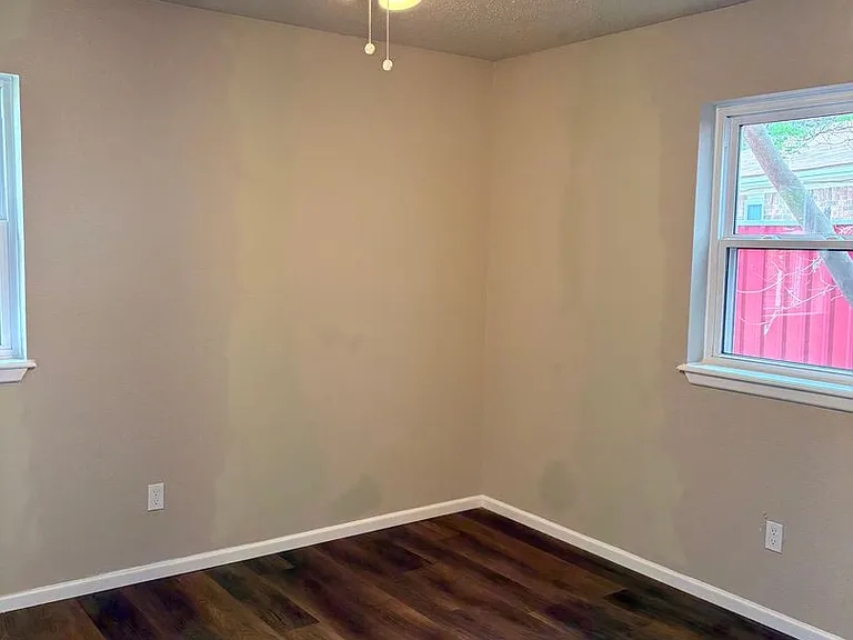 3705 Elkhart Ave — Photo 7