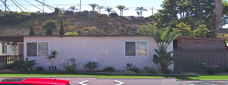 2nd image of 3925 Hortensia St