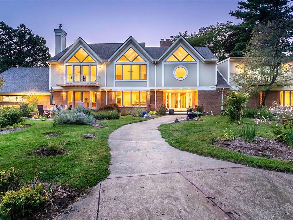 1st image of 3882 Meadow Ln