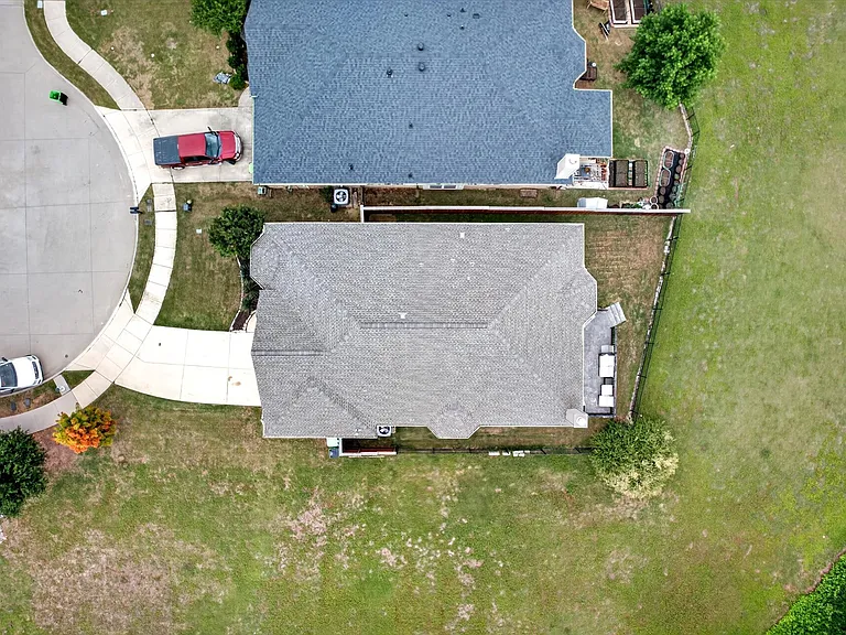 2129 Megan Creek Dr — Photo 35