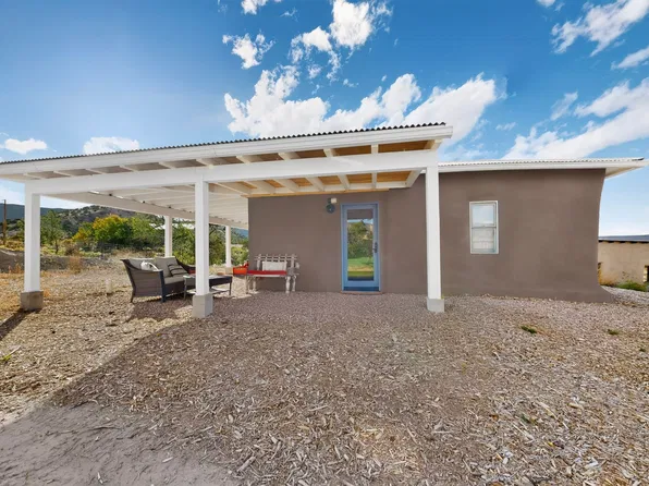 6 County Road 163, Abiquiu, NM 87510