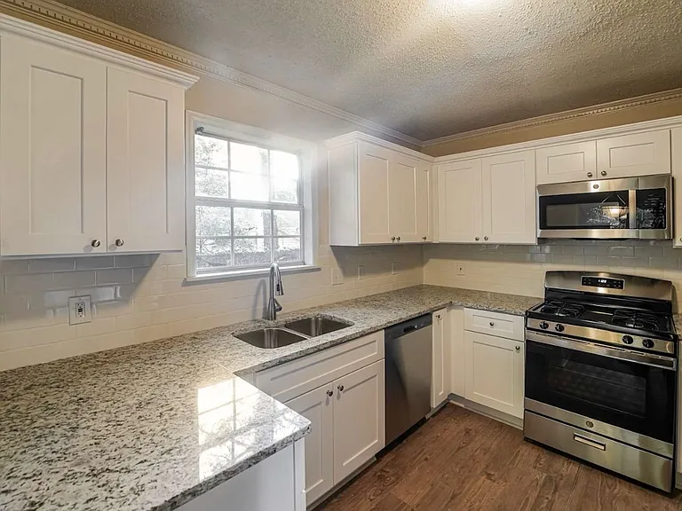 7853 Dogwood Way — Photo 7