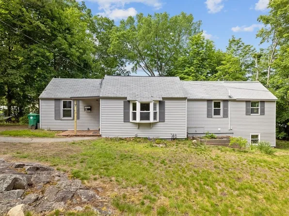 7 Glen Ave, Burlington, MA 01803