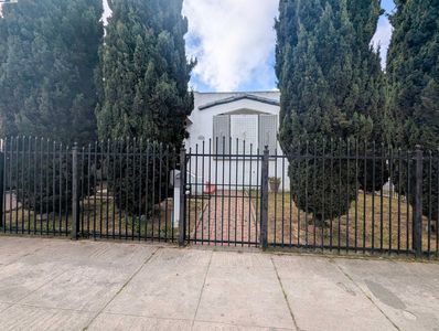 2000 94th Ave, Oakland, CA, 94603