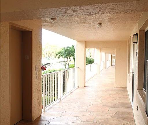 2nd image of 7320 Glenmoor Ln #205