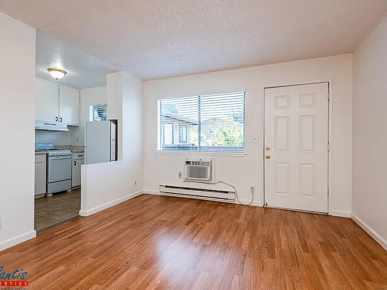 5520 Camden Ave #6 — Photo 5