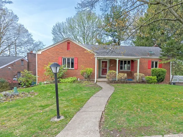 13 Hearthstone Dr, Pittsburgh, PA 15235