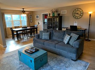 1952 Woodburn St, Colorado Springs, CO 80906