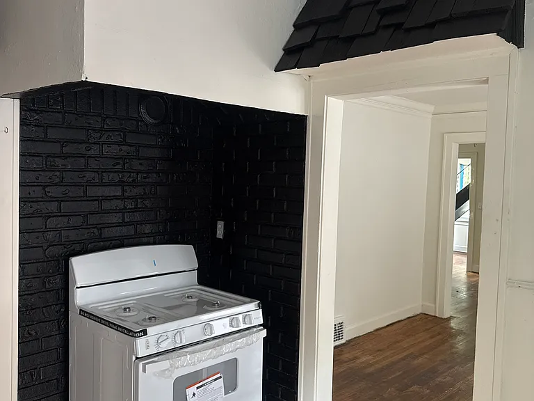 16007 Huntmere Ave #2 — Photo 3