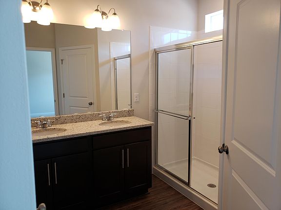 3rd image of 2022 Hinshaw Dr