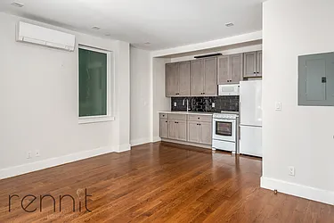 Rented by Rennit Inc.