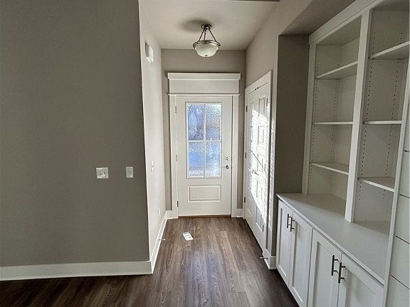 2nd image of 1060 Flat Rock St