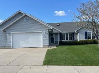 416 Richards Pl, West Bend, WI 53095