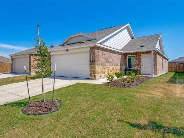 1352 Wedgeleaf Ln, Forney, TX 75126