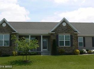 386 Aqueduct Ave, Martinsburg, WV 25404