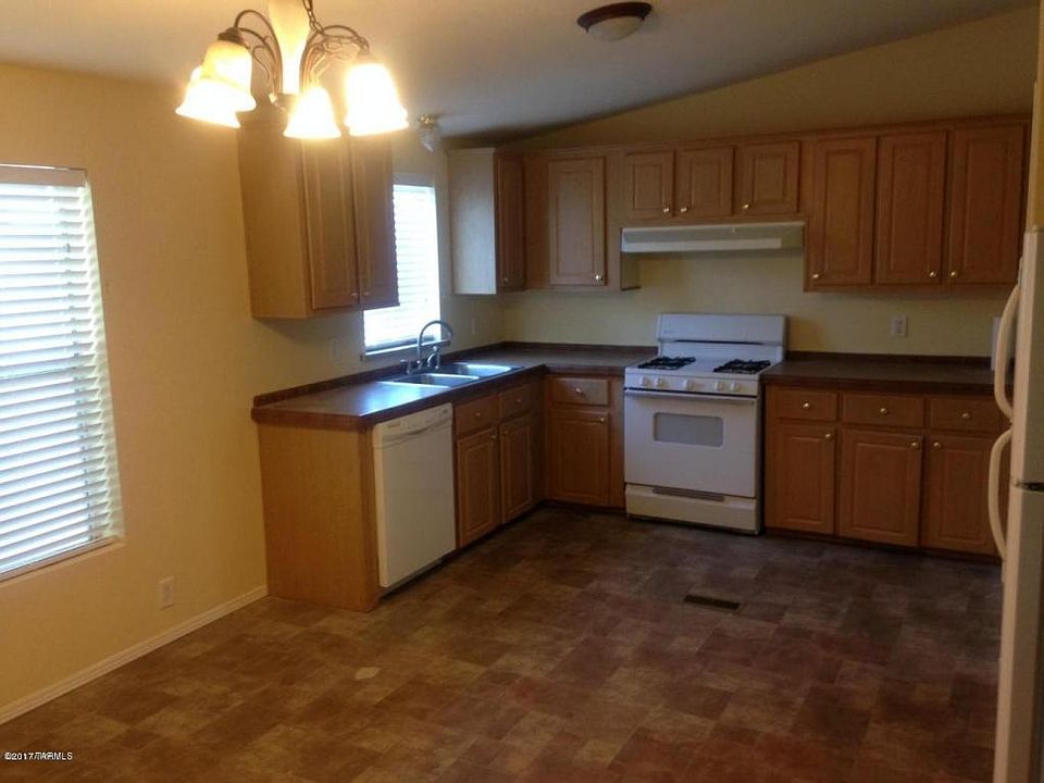 1st image of 1720 W Coralbrooke Dr