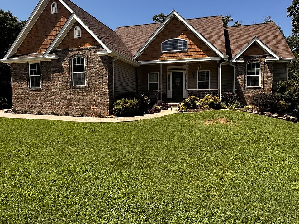 1st image of 17 Miller Dr