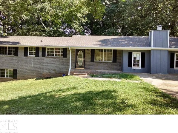 5956 S Bear Dr, Douglasville, GA 30135