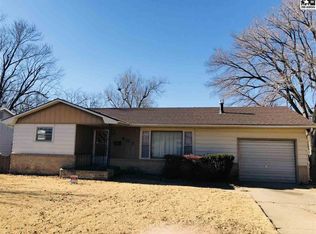 607 S Main St, Hillsboro, KS 67063