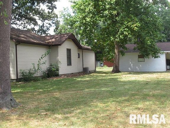4th image of 103 Baggott St