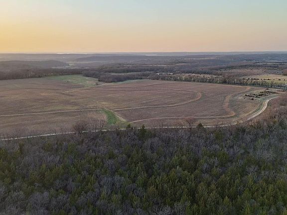 4th image of 1237 N 900th Rd