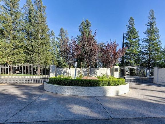 5th image of 6241 Gobernadores Ln