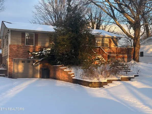 5908 Moore Rd, Knoxville, TN 37920