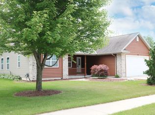 276 Penny Ln, Belgium, WI 53004