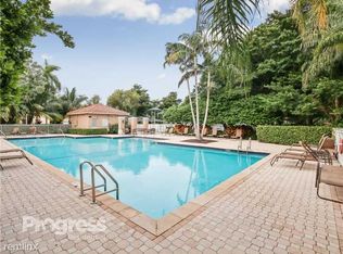 599 Talavera Rd, Fort Lauderdale, FL 33326