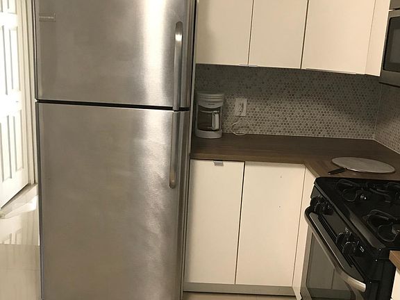 3rd image of 2440 NE 184th St #1