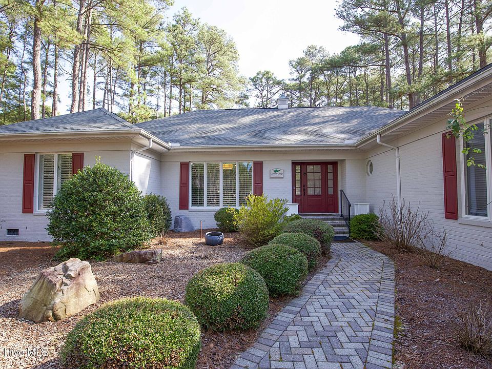 1st image of 40 Greyabbey Drive