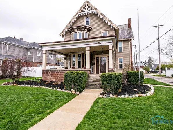 309 W 3rd St, Defiance, OH 43512