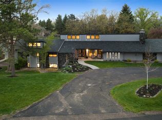 620 Front Range Rd, Littleton, CO 80120