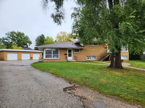 1735 Greene Ct #B, Aurora, IL 60506